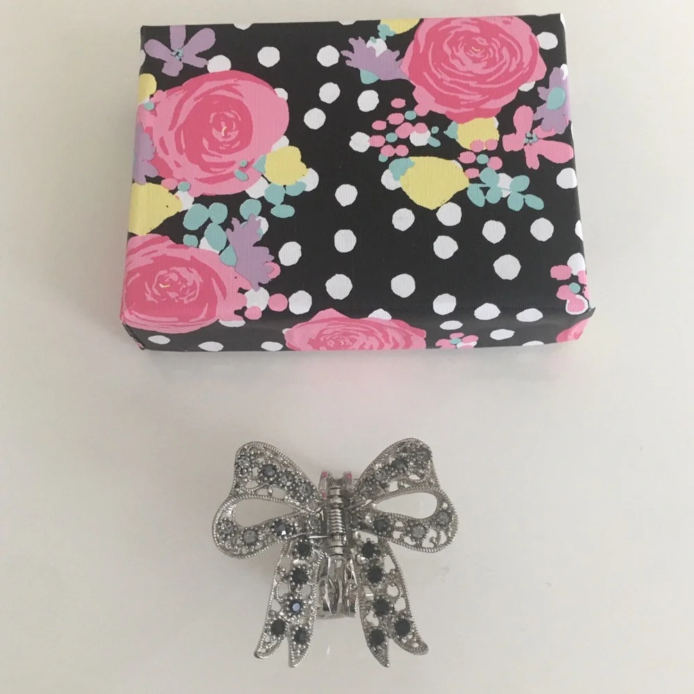 BCBGMAXAZRIA women’s Boutique Hairband Crystals